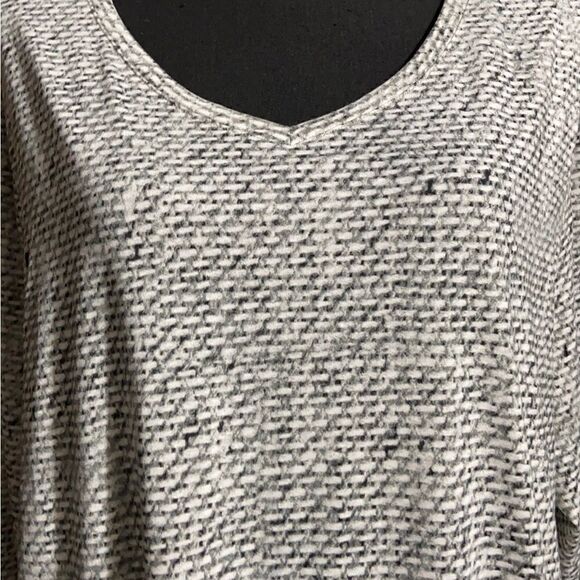 LulaRoe woman top geometric slinky black gray cream 2XL FIRM on PRICE - Picture 3 of 6
